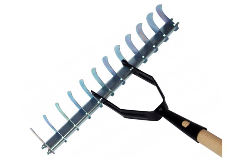 foto van product Verticuteerhark 12 tanden  met steel Hendrik Jan